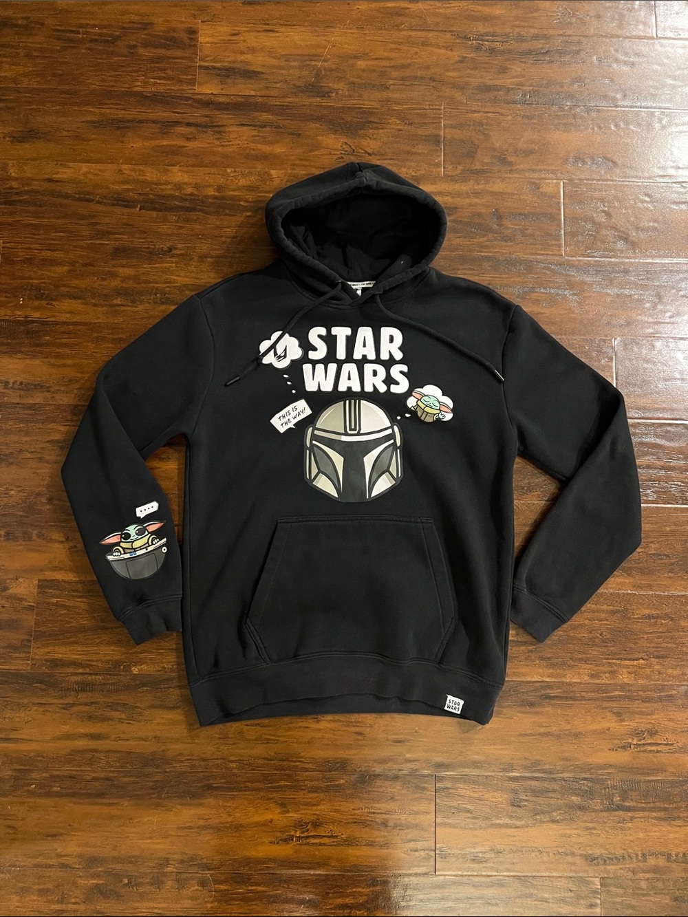 Star Wars Black Crewneck Sweatshirt with Mandalorian & Grogu Graphics size XS